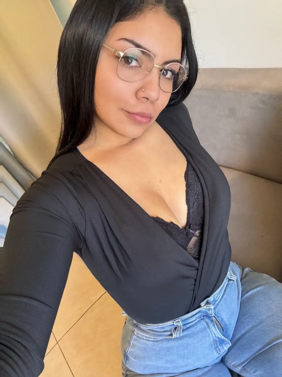 Escort VIP Lucia en Flores CABA - Masajistas Argentina Black