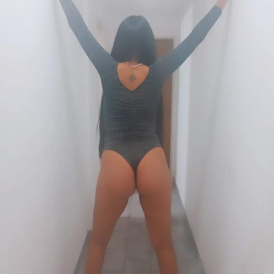 Escort VIP Ariana en Caseros Buenos Aires - Masajistas Argentina Black