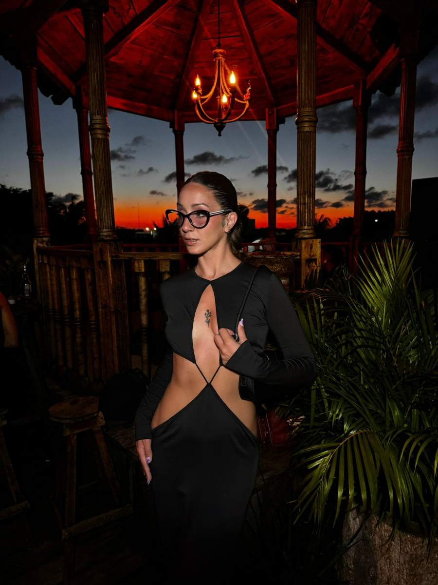 Escort VIP Sofi en Las Cañitas Buenos Aires - VIP Argentina Black