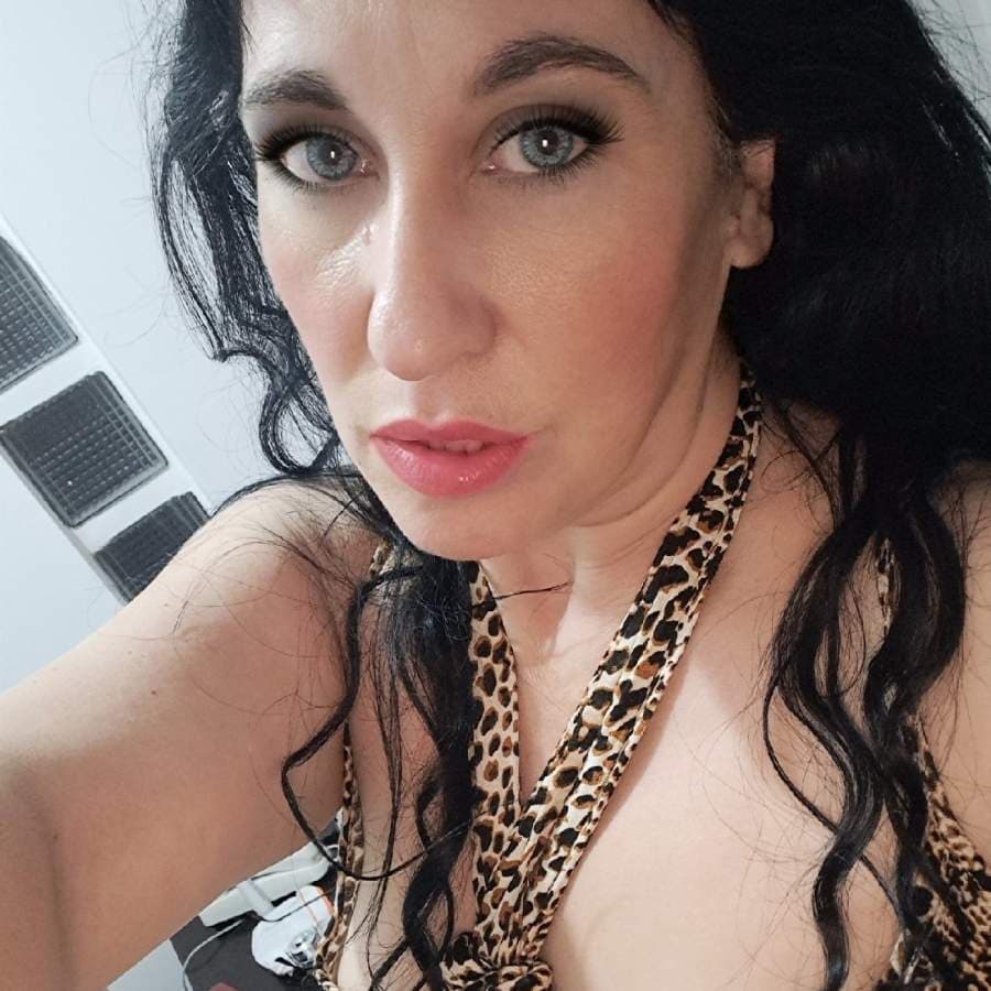Escort VIP Zafiro en Colegiales Buenos Aires - Masajistas Argentina Black